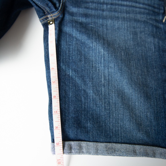 Abercrombie & Fitch Dark Denim Perfect Stretch Cuffed Shorts Size 6/W28 - Picture 13 of 13